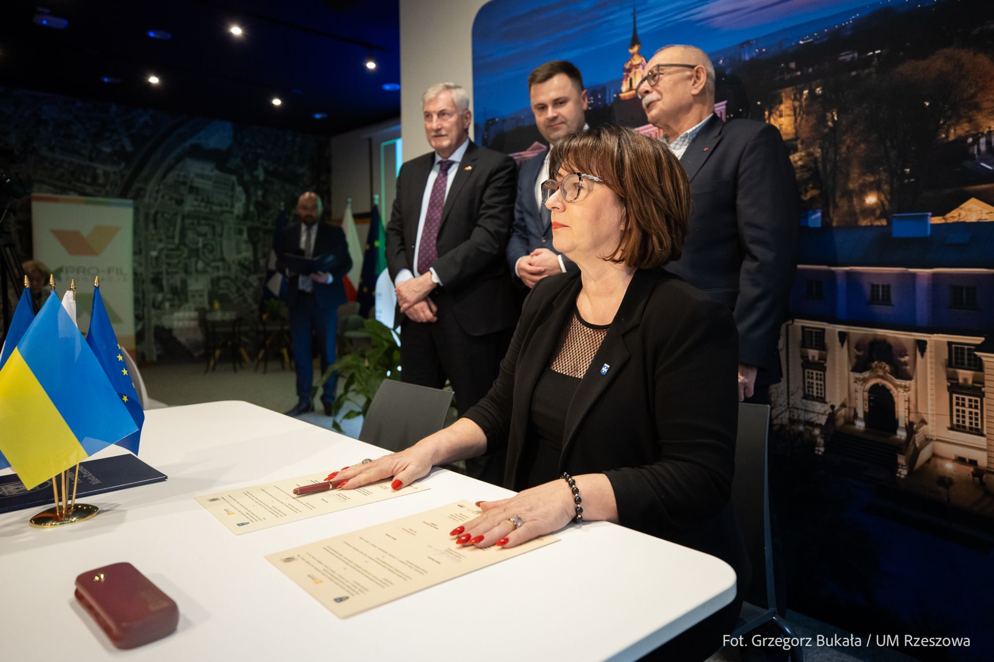 zdjęcie z konferencji Re: Hub, dotyczącej pomocy ofiarom wojny na Ukrainie w Rzeszowskim Urban Labie, fot. Grzegorz Bukała, Urząd Miasta Rzeszowa